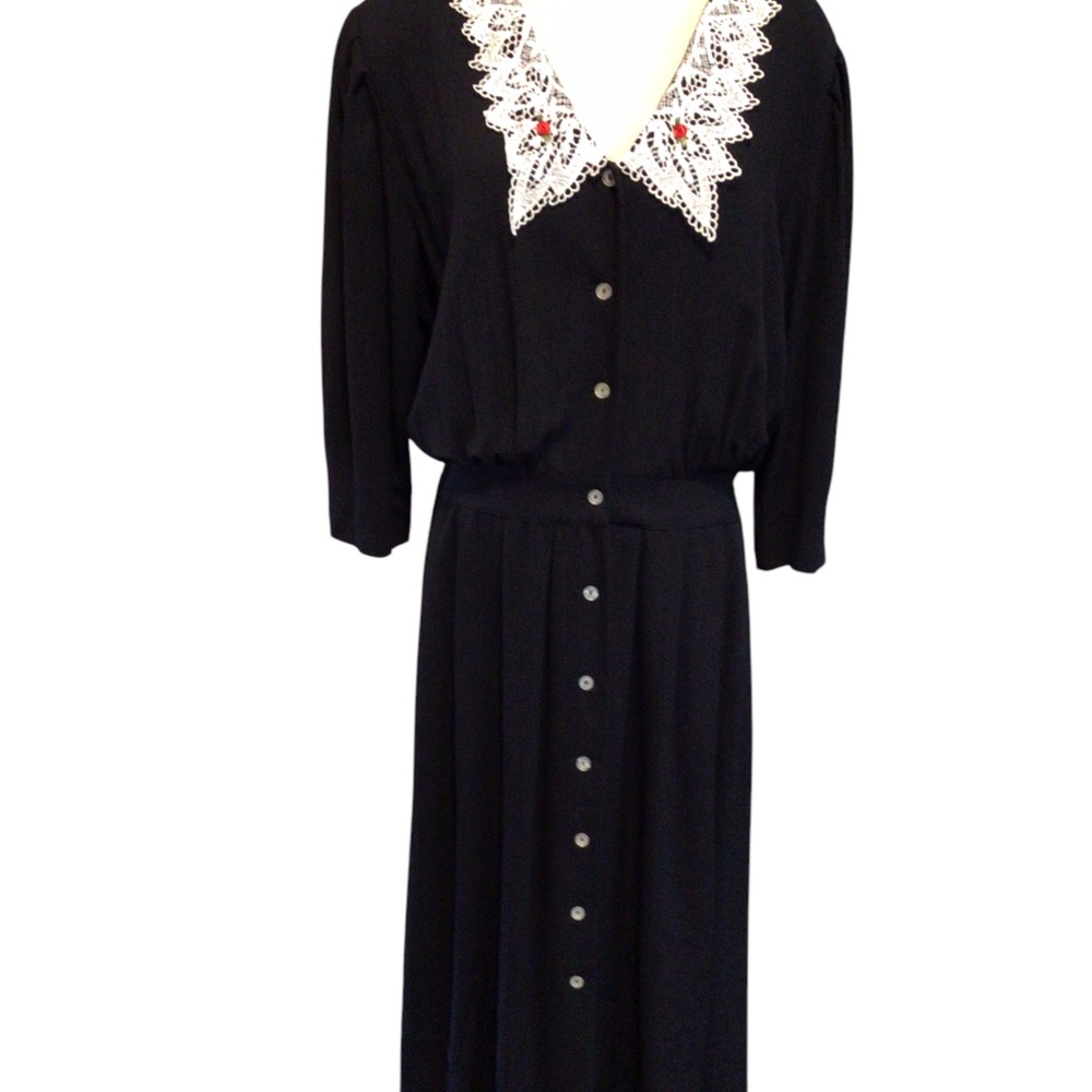 Vintage Breli Original Elegant Black Dress with Lace Collar Size 16 Pockets